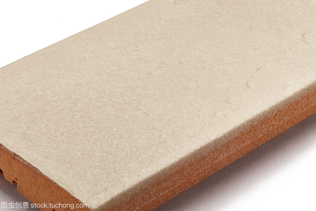 熟料在白色瓷磚與鋼材中的雙重應用與價值